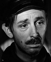 John QualenƬ