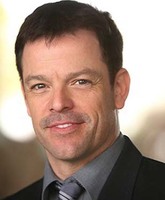 Shane SinutkoƬ