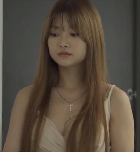 ʶ첥