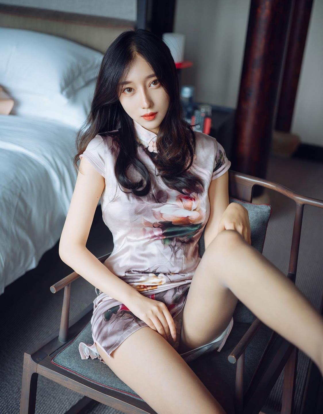 �첥��վ����