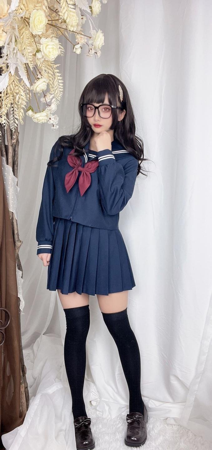 �첥 ����Ƭ