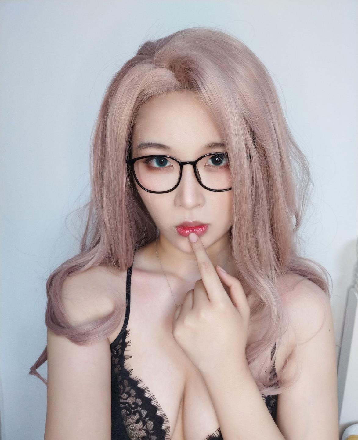 Ӣ����ʦ��С�����ִ������첥