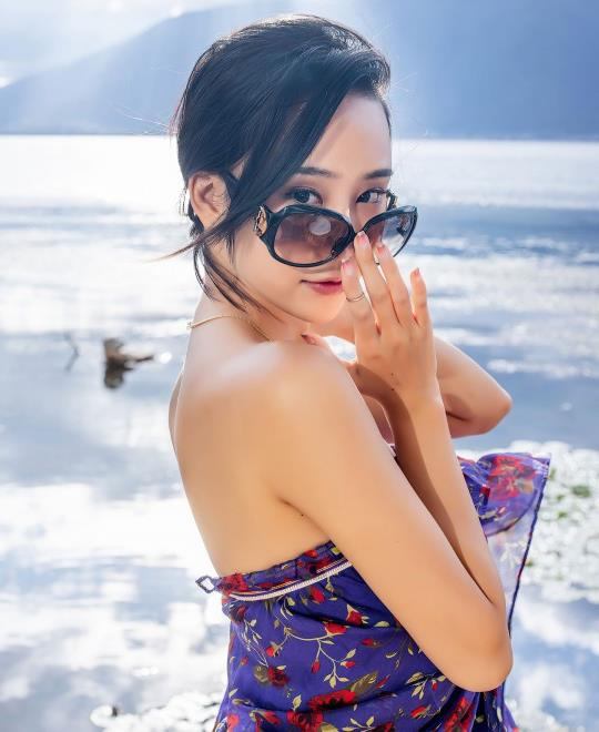 �ձ���������Ƭ���߿�